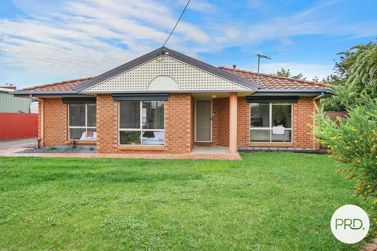 Main view of Homely unit listing, 1/370 Townsend Street, South Albury NSW 2640