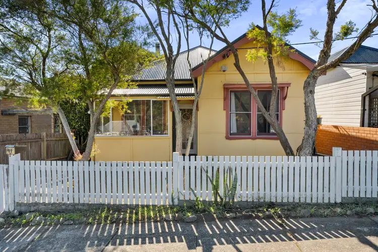 11 Karoola Street