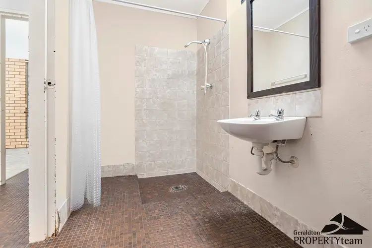 Seventh view of Homely unit listing, 11A Central Road, Wonthella WA 6530