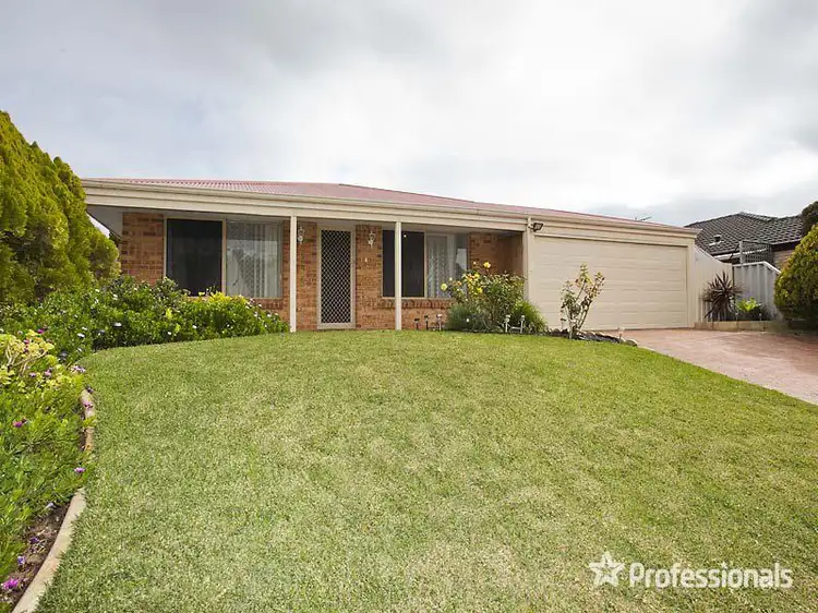 Second view of Homely house listing, 16 Nightingale Way, Warnbro WA 6169
