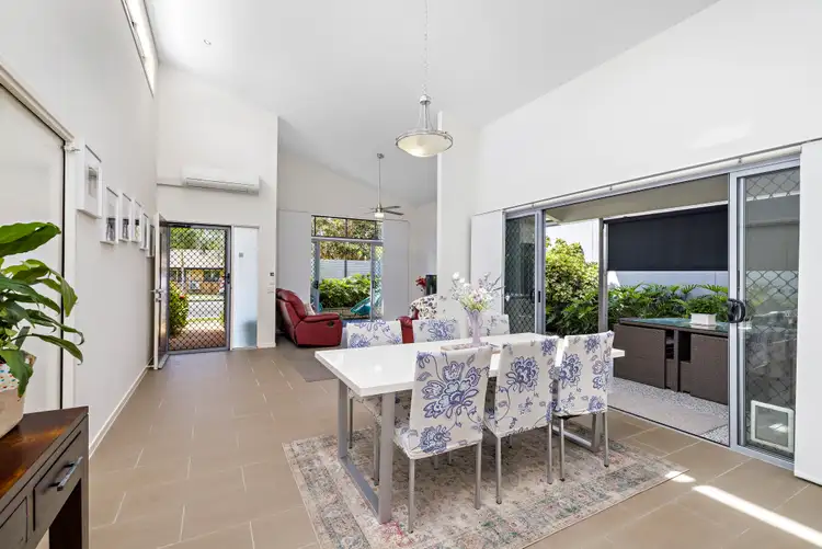 Second view of Homely house listing, 5/10-16 Salisbury Street, Redland Bay QLD 4165