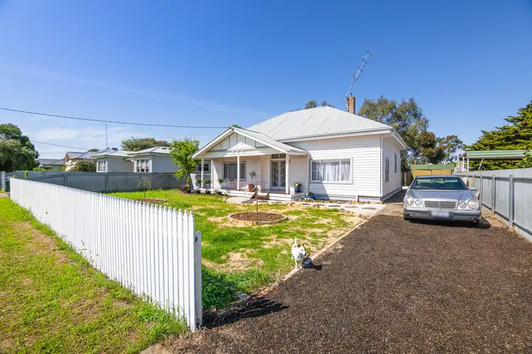6 Francis Street, Horsham VIC 3400