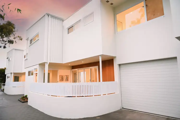 2/6 Wyvern Street, Mayfield NSW 2304