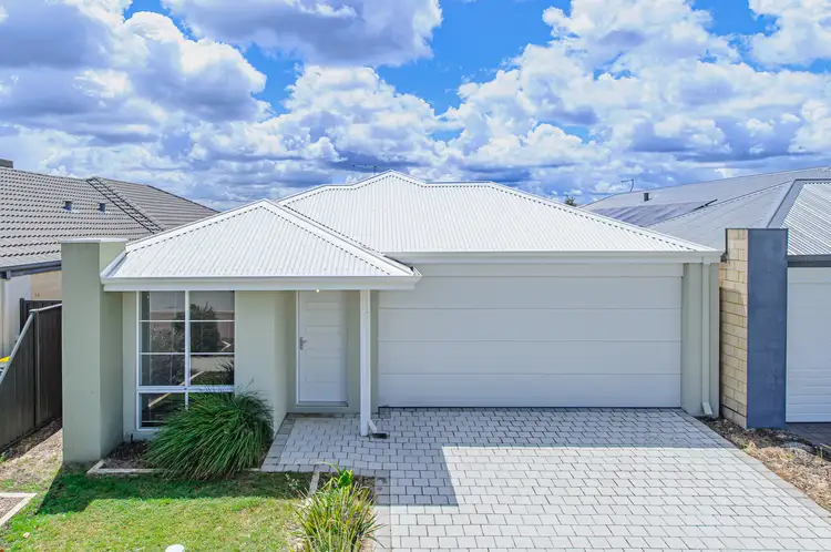 56 Silvershot Avenue, Harrisdale WA 6112