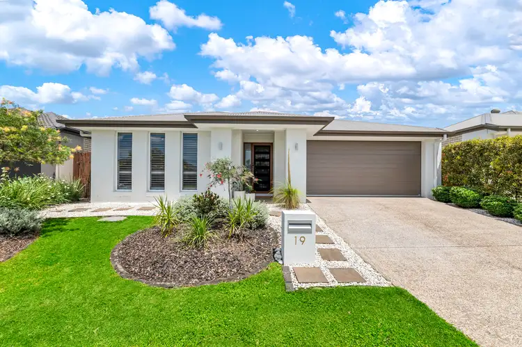 19 Belconnen Drive, Pimpama QLD 4209