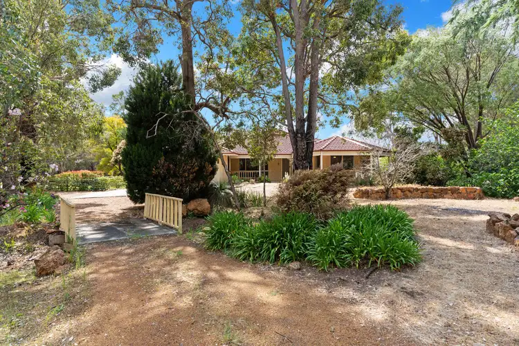 10 Dodington Place, Parkerville WA 6081