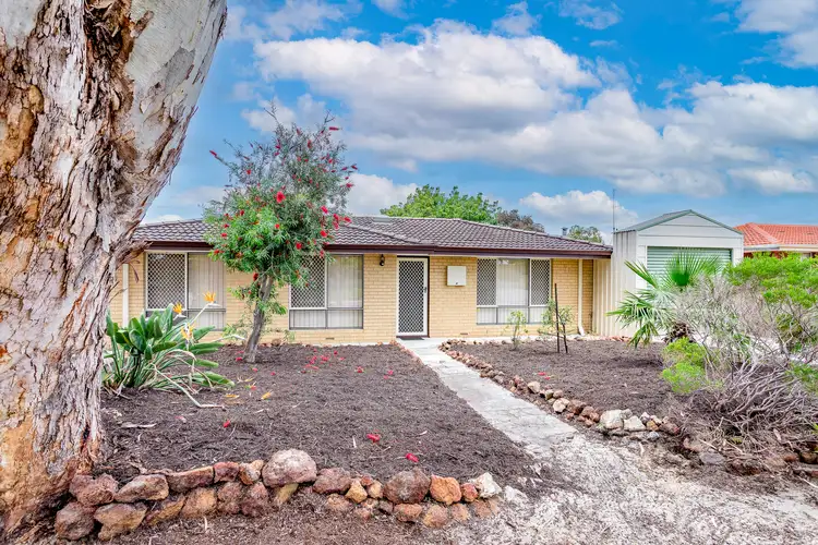 53 Ravenscroft Way, Kelmscott WA 6111