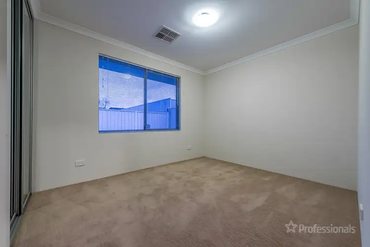 Sixth view of Homely house listing, 32 Cordyline Entrance, Sinagra WA 6065