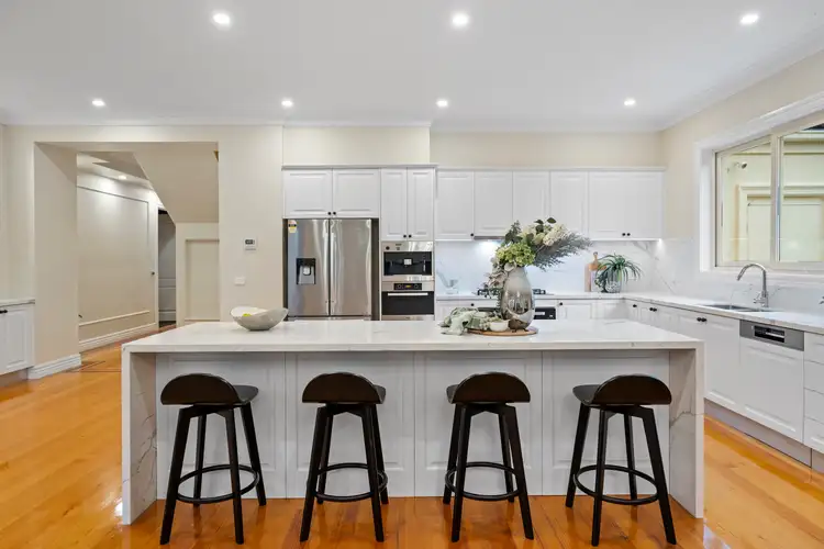 Fifth view of Homely house listing, 2 Hermitage Place, Rowville VIC 3178