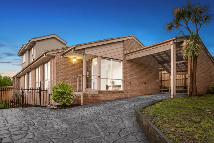 1 Leila Court, Endeavour Hills VIC 3802