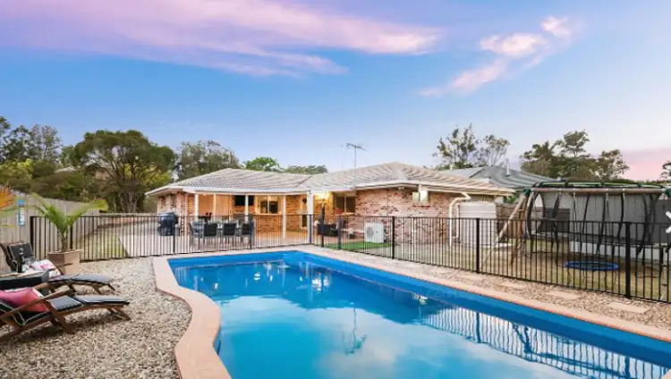 4 Avandel Court, Eatons Hill QLD 4037