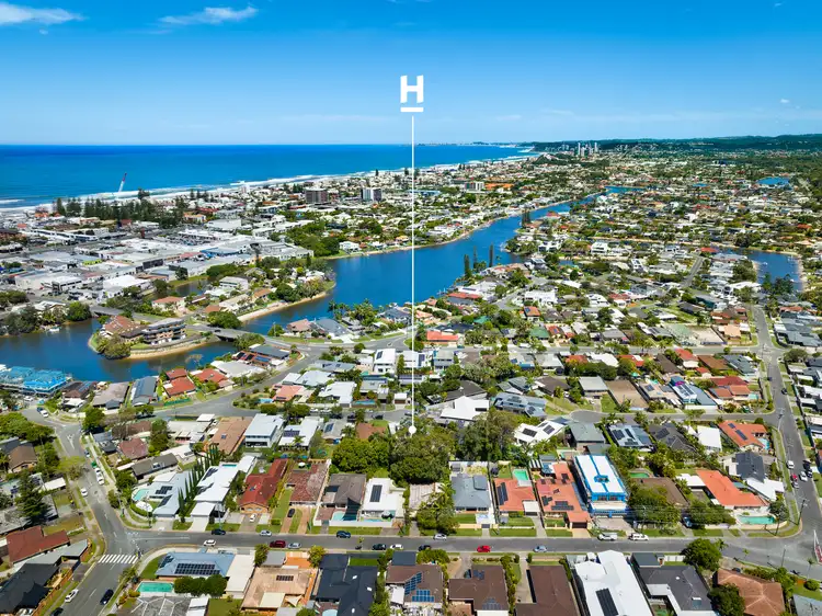14 Frascati Street, Mermaid Waters QLD 4218