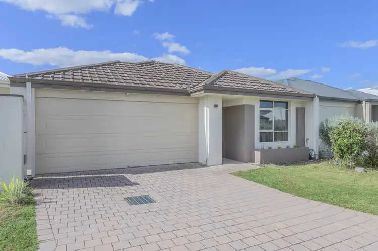 Second view of Homely house listing, 8 Macadamia Loop, Piara Waters WA 6112