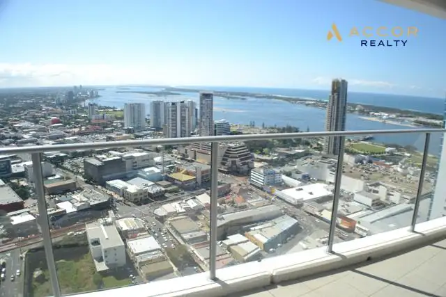33109/9 Lawson Street, Southport QLD 4215