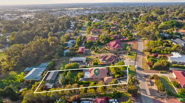 12 Crossing View, Byford WA 6122