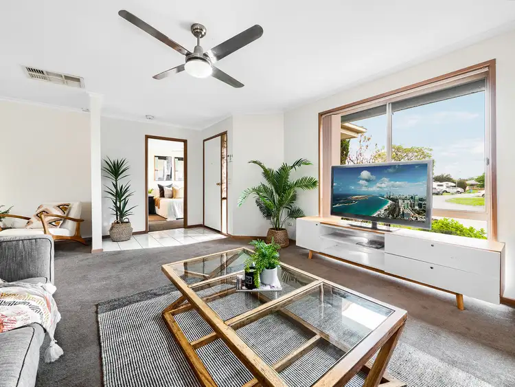 Fourth view of Homely house listing, 15 Oates Court, Cranbourne North VIC 3977