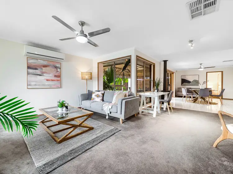 Sixth view of Homely house listing, 15 Oates Court, Cranbourne North VIC 3977