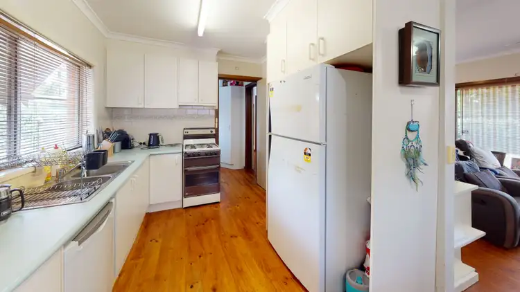 Sixth view of Homely house listing, 6 Batman Avenue, Shepparton VIC 3630