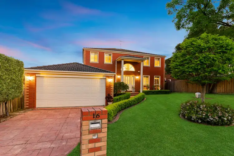 16 Balmoral Court, Frankston South VIC 3199