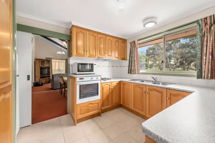 Sixth view of Homely house listing, 10 Thornton Street, Macleod VIC 3085
