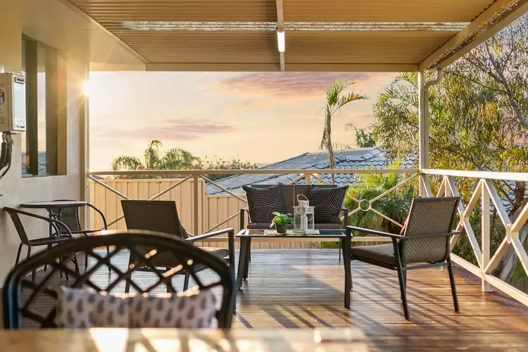 13 Bladon Way, Swan View WA 6056