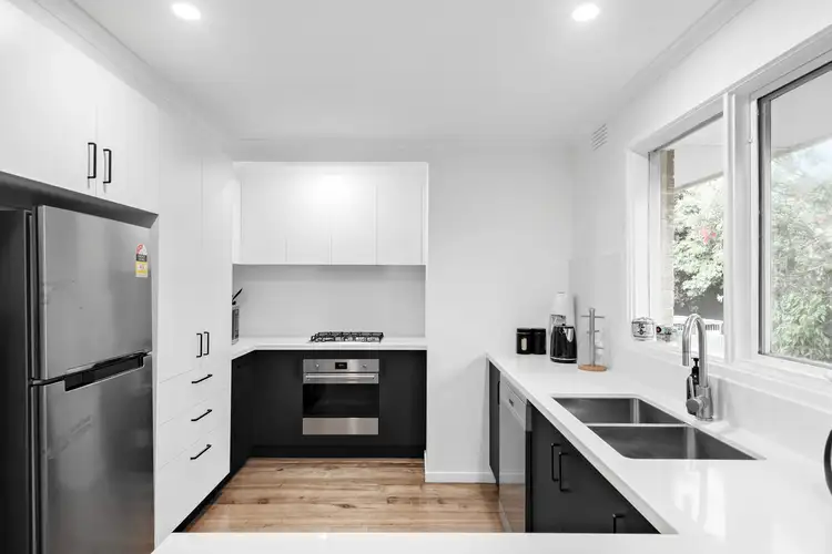 Sixth view of Homely unit listing, 2/63 Bondi Road, Bonbeach VIC 3196