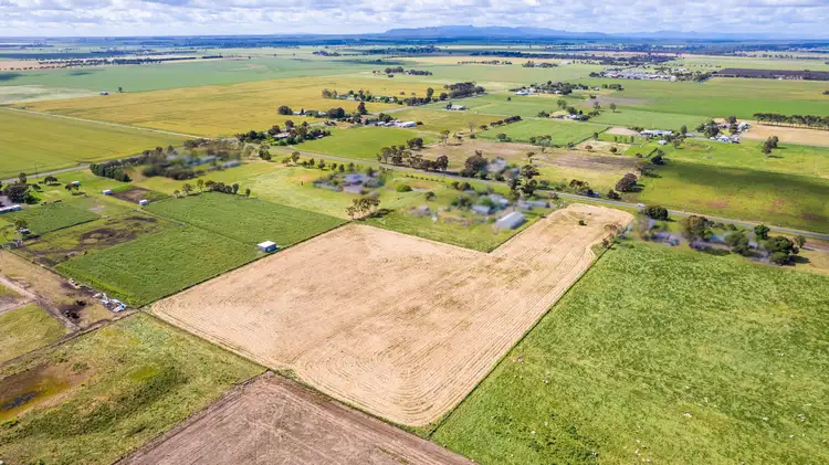 195 Browns Road, Riverside VIC 3401