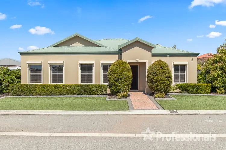 17 Anfield Crescent, Aveley WA 6069