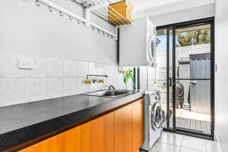 Fifth view of Homely house listing, 2 Honeyeater Circle, Wembley WA 6014
