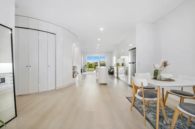 22/98 University Drive, "Central Park Apartments Varsity Central", Varsity Lakes QLD 4227