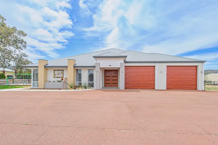 10 Rivose Crescent, Darling Downs WA 6122