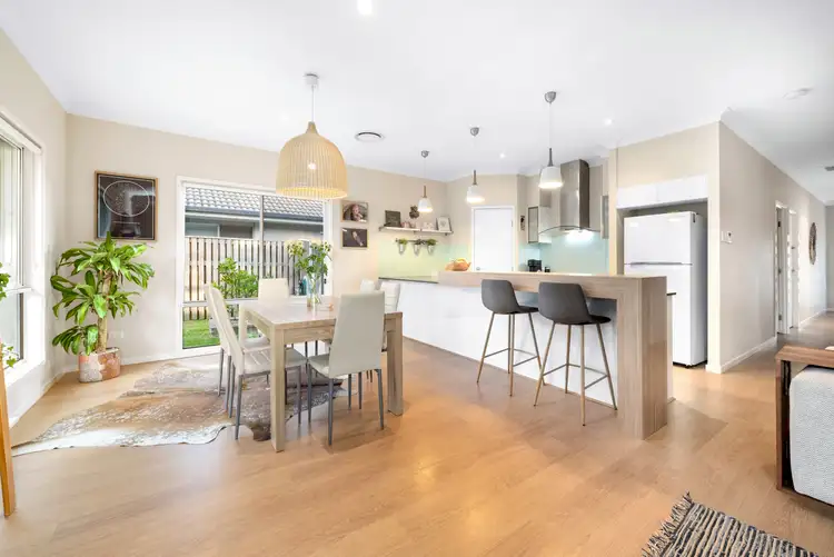 2 Pine Place, Upper Kedron QLD 4055