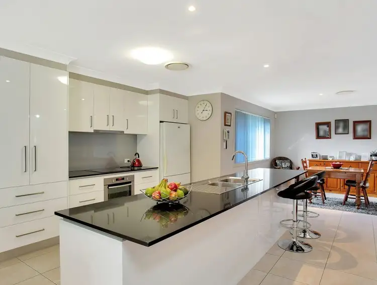 24 Antonson Crescent, Mudgeeraba QLD 4213
