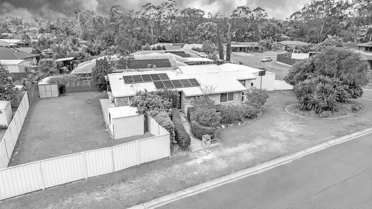 4 Helmsley Court, Yamanto QLD 4305
