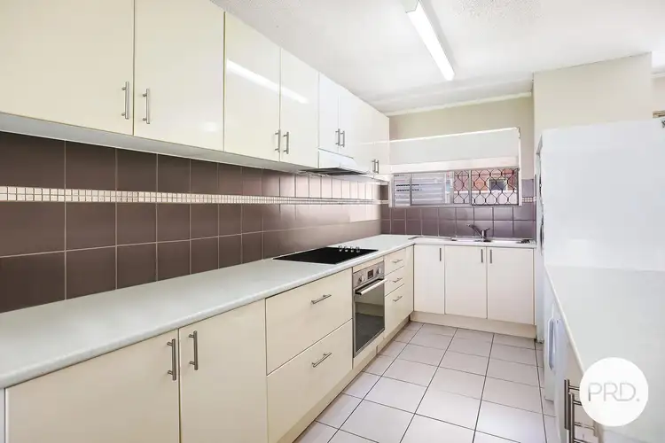 Fourth view of Homely unit listing, 2/128 Marine Parade, Southport QLD 4215