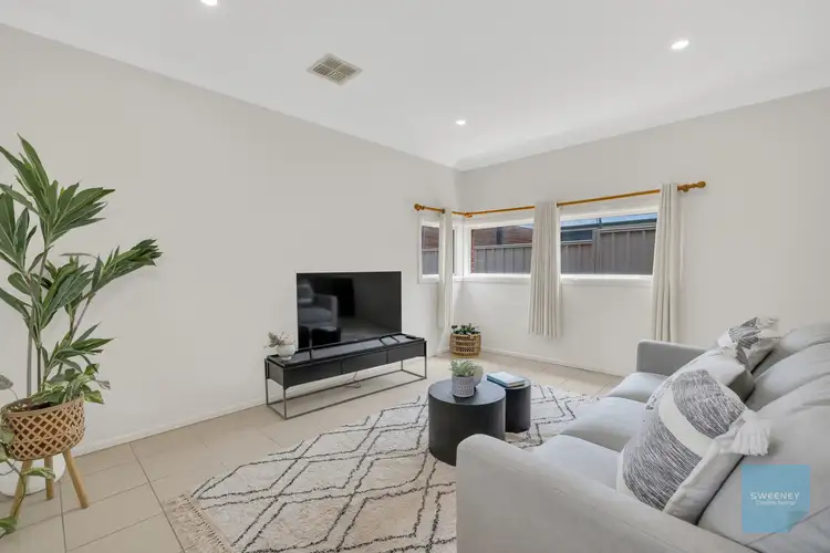 Seventh view of Homely house listing, 2/492 Lancefield Drive, Caroline Springs VIC 3023