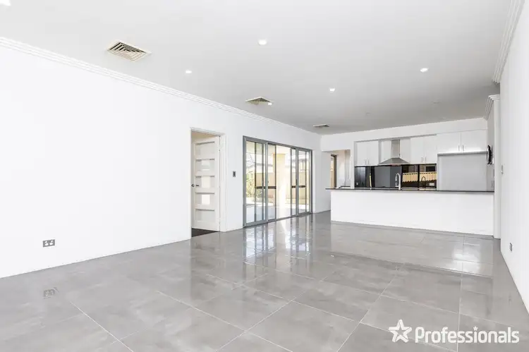 5 Tullis Grove, Southern River WA 6110