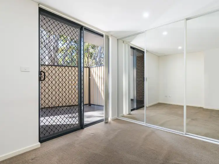 Fourth view of Homely apartment listing, 16/8-12 Linden Street, Toongabbie NSW 2146