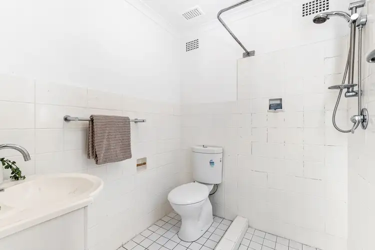 Sixth view of Homely apartment listing, 6/18 The Avenue, Rose Bay NSW 2029