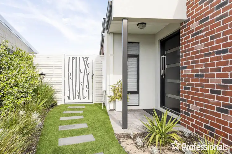 Second view of Homely house listing, 7 Ethridge Street, Piara Waters WA 6112