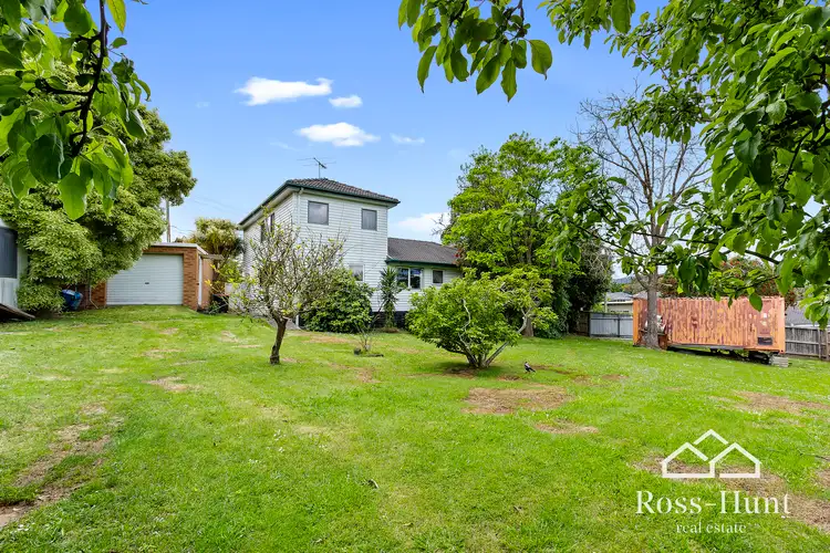 1 Rose Avenue, Boronia VIC 3155