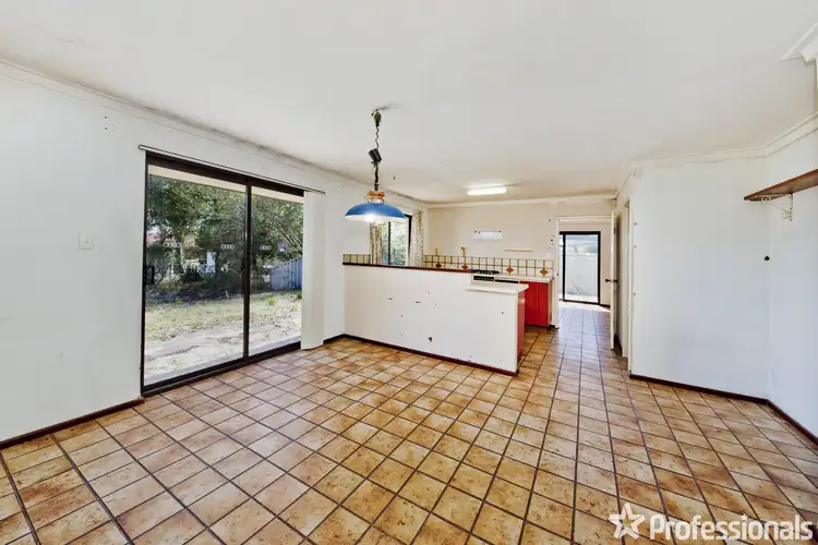 75 Freeland Way, Eden Hill WA 6054