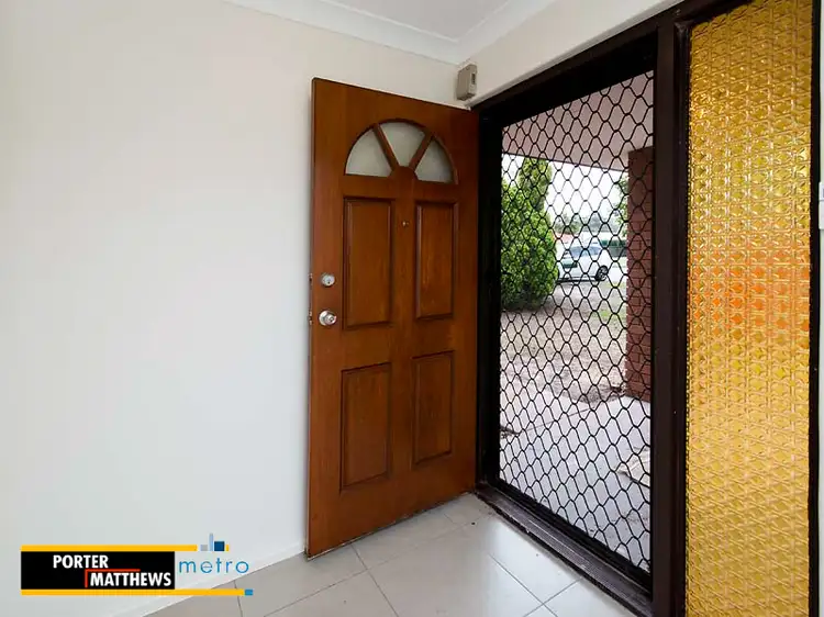 131 Berehaven Avenue, Thornlie WA 6108