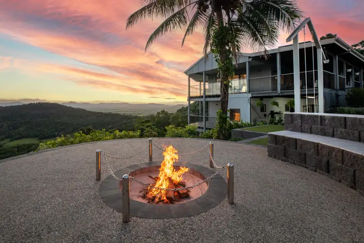 127 Staniland Drive, Strathdickie QLD 4800