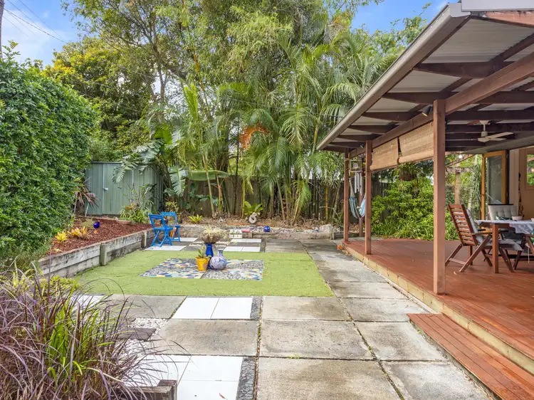 22 Larwon Terrace, Southport QLD 4215