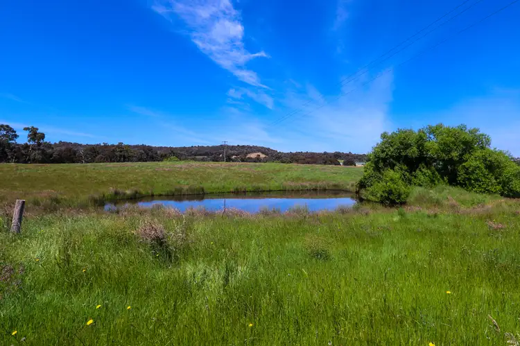 13 Tumbarumba Rd, Tumbarumba NSW 2653