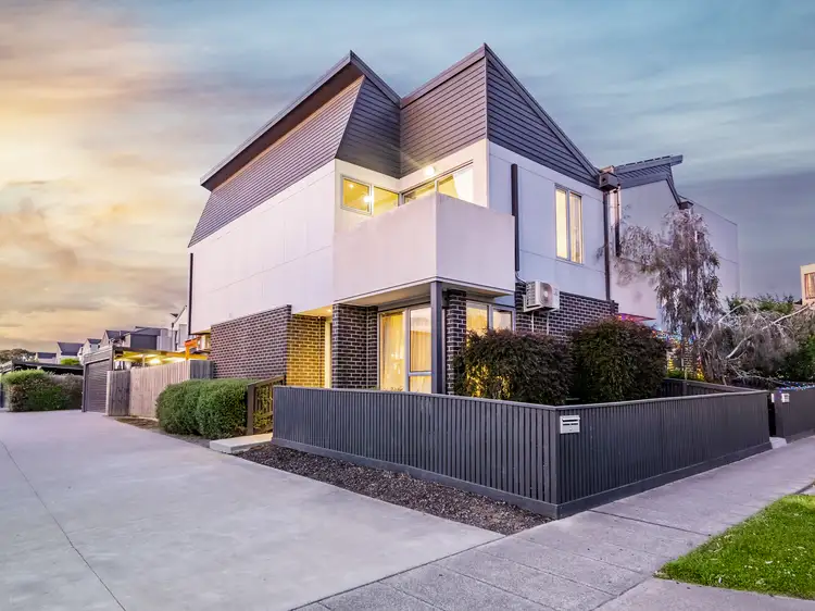 51 Cilento Crescent, Lynbrook VIC 3975