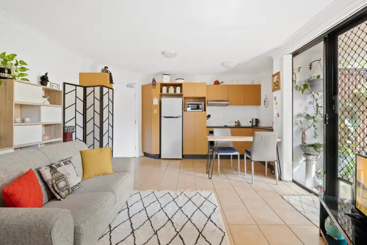 Second view of Homely apartment listing, 3/15 Britannia Avenue, Broadbeach QLD 4218