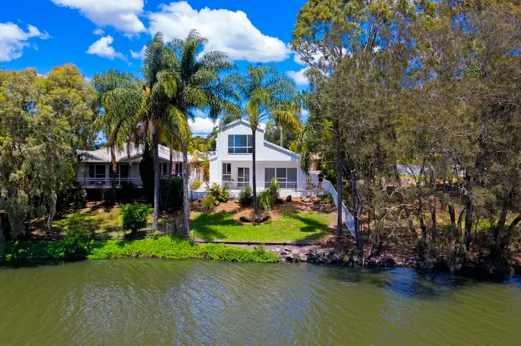 28 Emerton Crescent, Robina QLD 4226