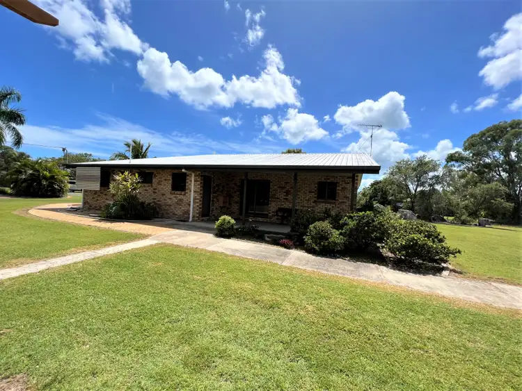 Second view of Homely house listing, 31 SILVERTON DRIVE, Tannum Sands QLD 4680